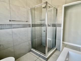 3 Bedroom Property for Sale in Reebok Western Cape